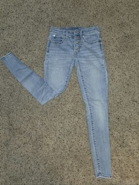 Lucky Brand Light Wash High-Rise Button-Fly Skinny Jeans